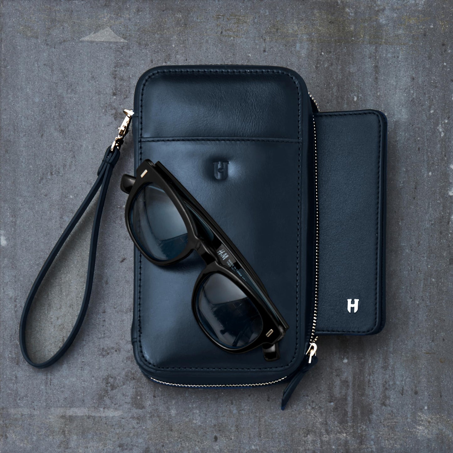 Full-Grain Leather RFID Wristlet