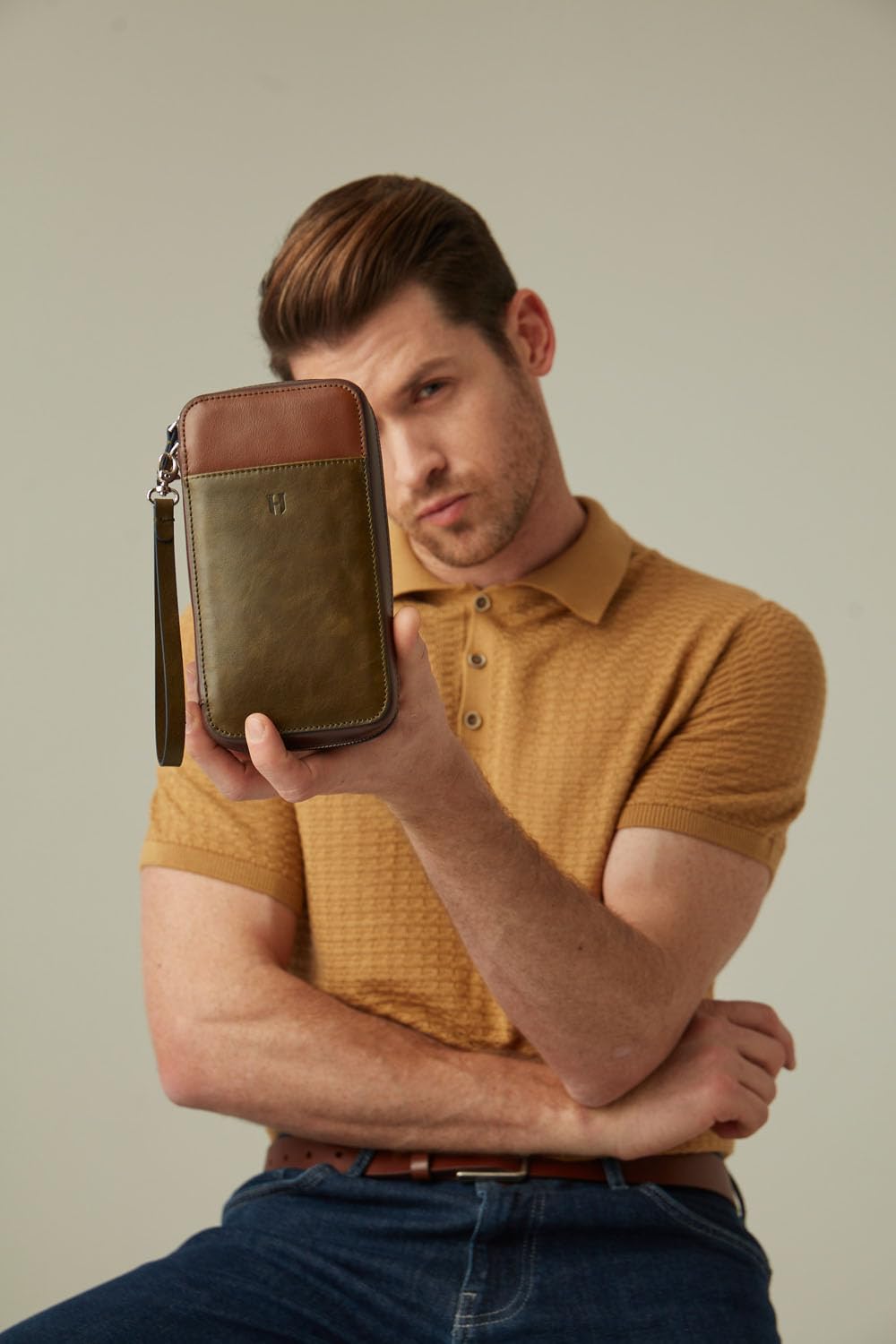 Wristlet for Men & Women, Full-Grain Leather Clutch Bag, RFID Protection, Zipper Pocket, Handcrafted, Gift Box & Pouch