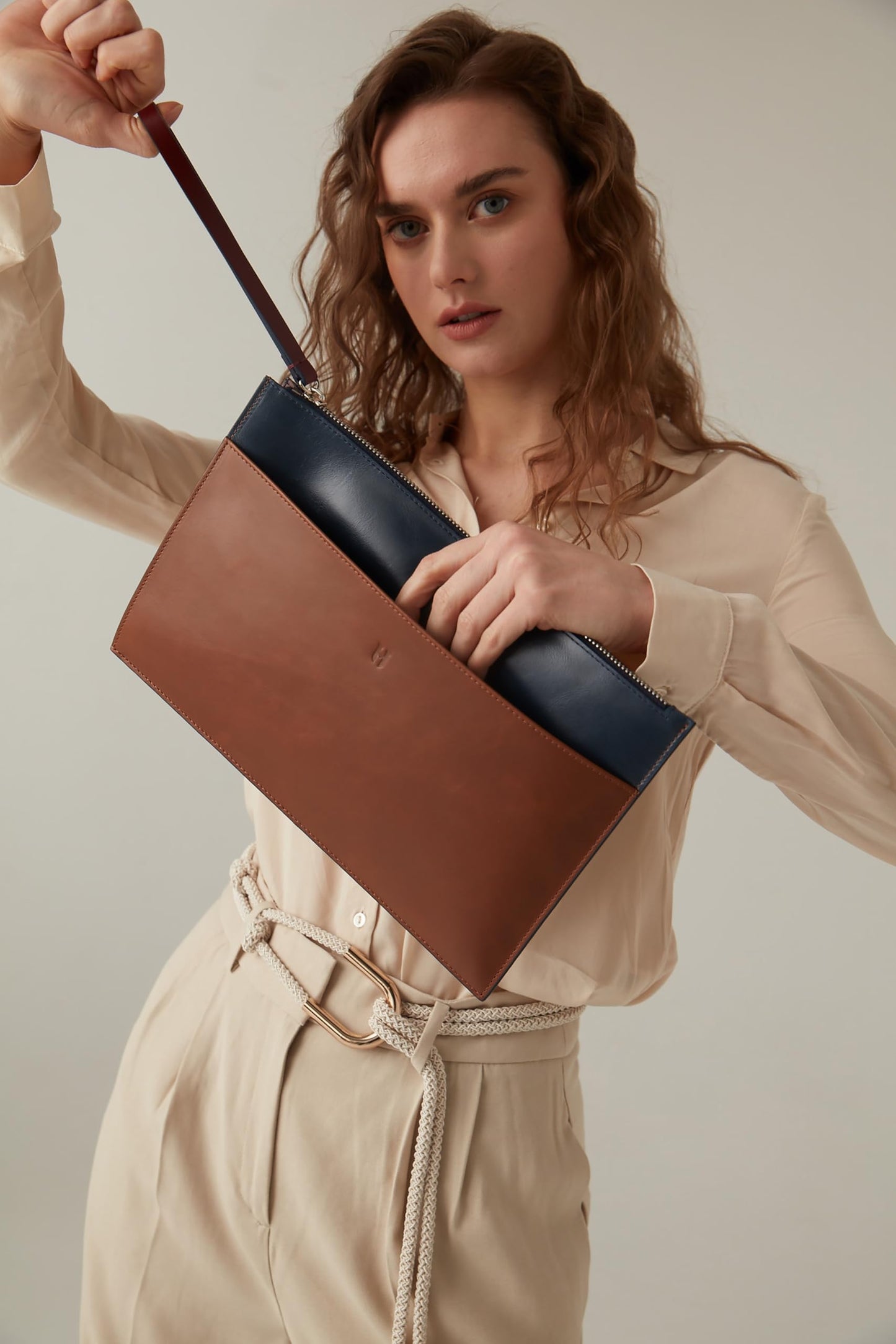 Wristlet for Women and Men, Full-Grain Leather Clutch with Zip Closure & RFID Blocking