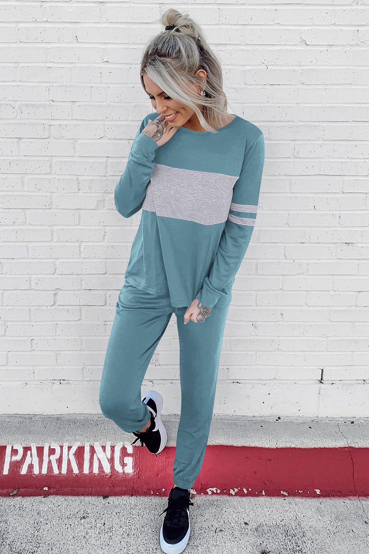 PRETTYGARDEN Womens 2 Piece Sets 2025 Long Sleeve Tops High Waisted Sweatpants Lounge Set Fall Fashion Travel Outfits