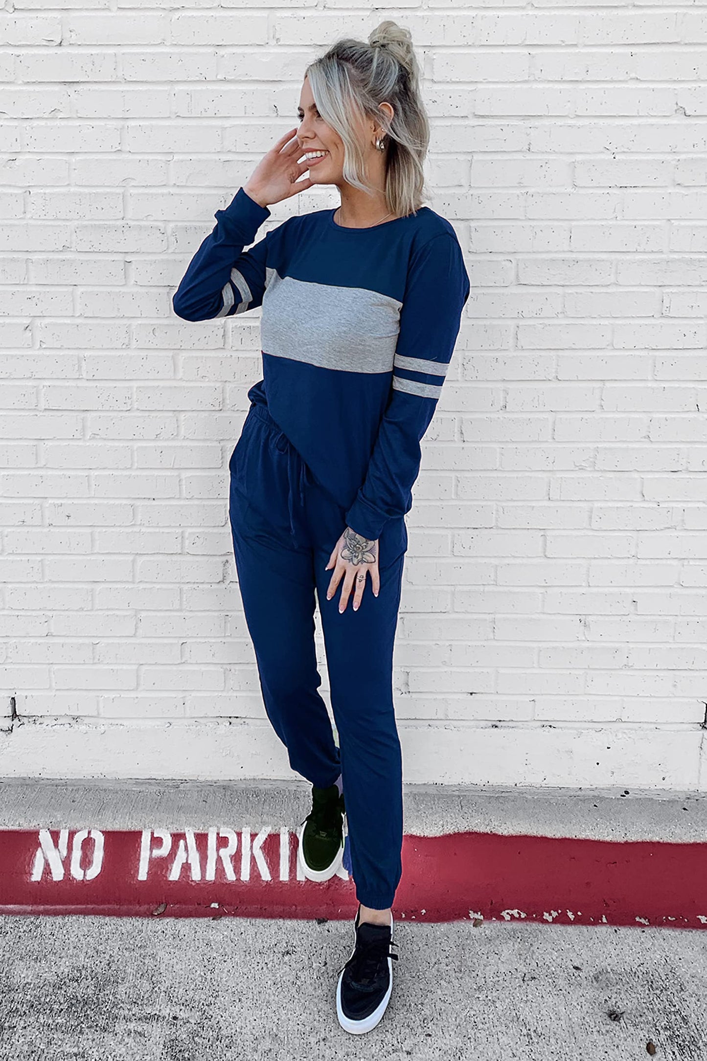 PRETTYGARDEN Womens 2 Piece Sets 2025 Long Sleeve Tops High Waisted Sweatpants Lounge Set Fall Fashion Travel Outfits