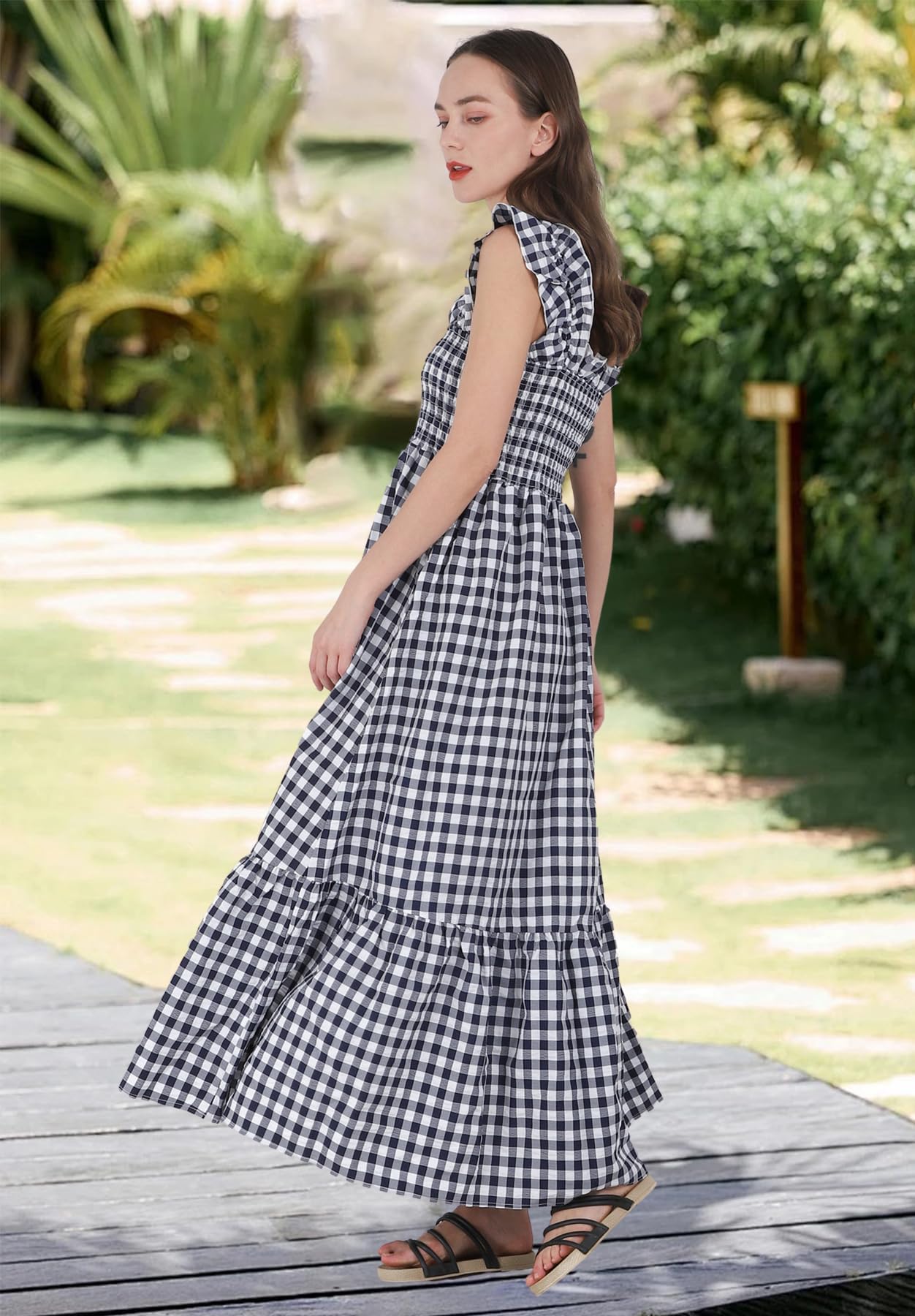 chouyatou Women's Retro Plaid Smocked Dress Spaghetti Strap Flounce Long Dress