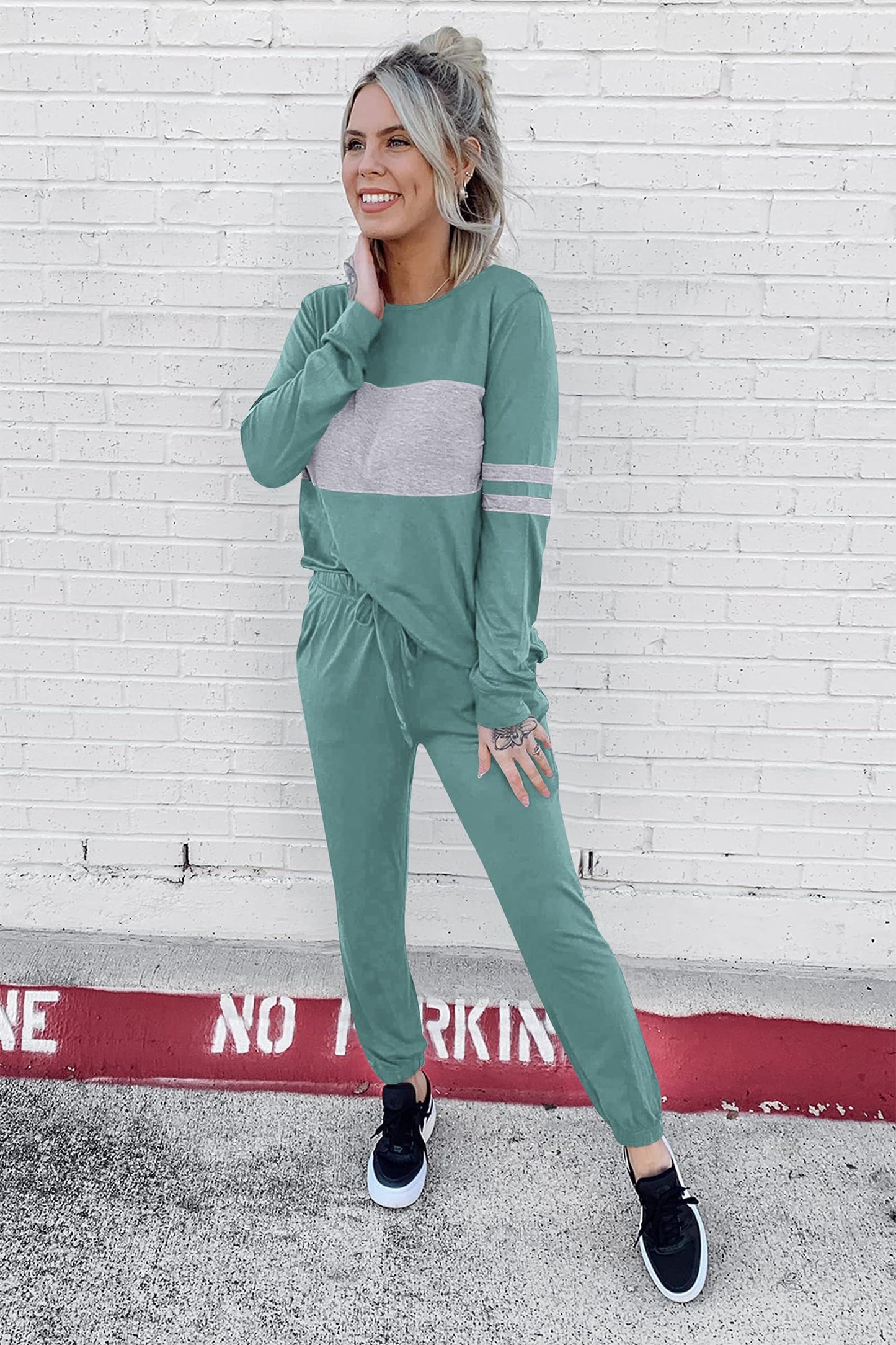PRETTYGARDEN Womens 2 Piece Sets 2025 Long Sleeve Tops High Waisted Sweatpants Lounge Set Fall Fashion Travel Outfits
